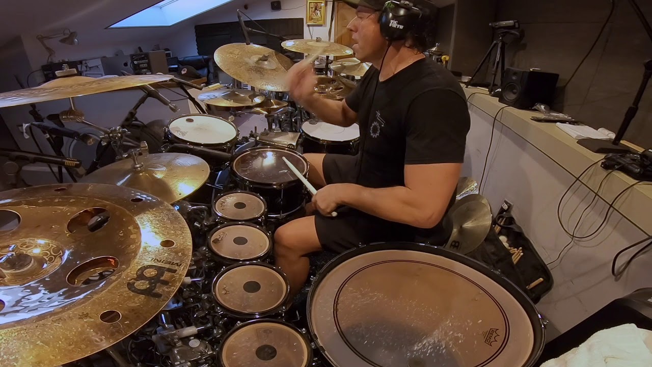 Thomas Lang recording 