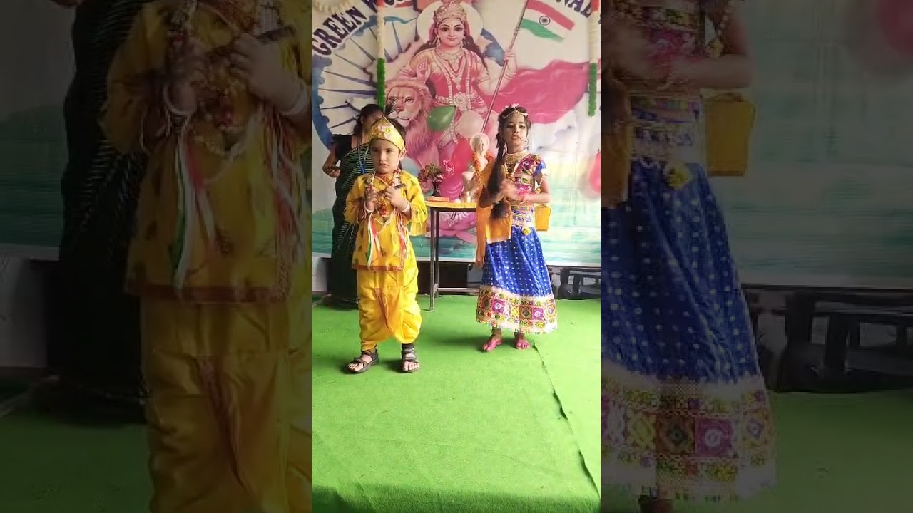 ग्रीन वर्ल्ड इंटरनेशनल स्कूल में जन्माष्टमी प्रोग्राम नन्हे नन्हे बच्चों द्वाराप्रस्तुत किया गया