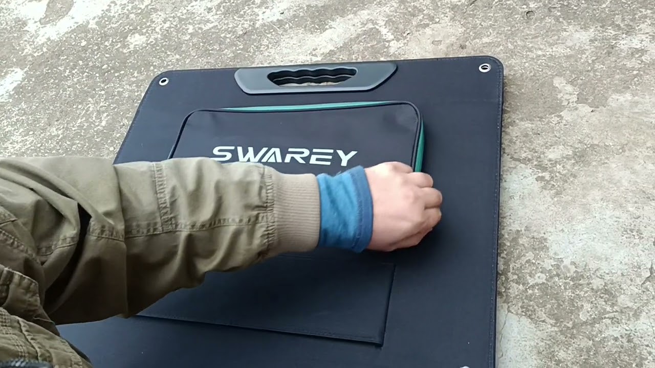 Разопаковане и ревю на портативен сгъваем слънчев панел Swarey