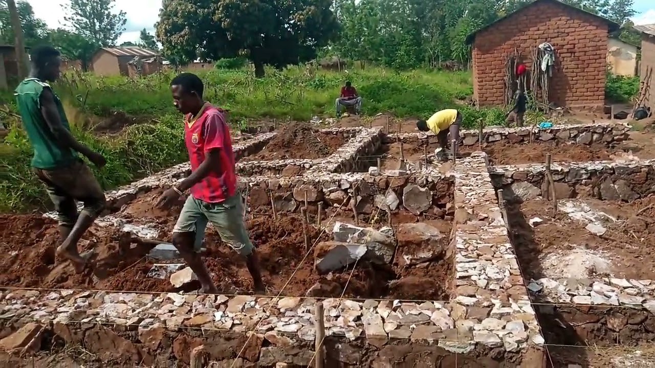 ujenzi unaendelea wa msingi wa mawe kakonko Kigoma