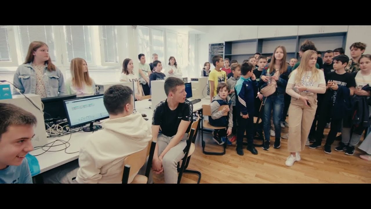 Projekt RoboFutura - popularizacija STEM-a u Makarskoj