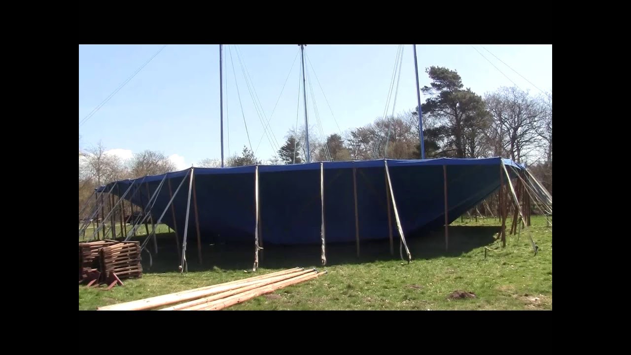 Teltet kommer op til ROBIN HOOD