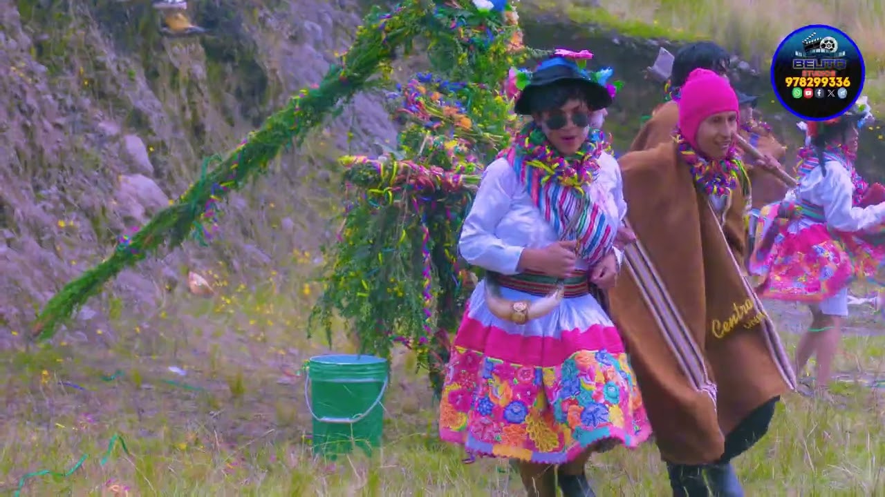 HERMOSAS HUANCAVELICANAS BAILANDO EN ENTRADA DE CARNAVALES  EN PONGOS GRANDE 2023 #tiktok #Viral