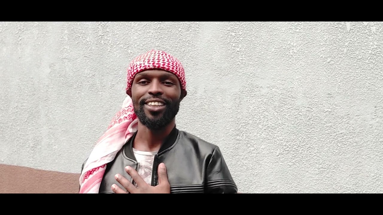 BRUCE MELODIE -_- LOVE ME HARD VIDEO CHALLENGE BY MR ZINZI PAPA AFRICA