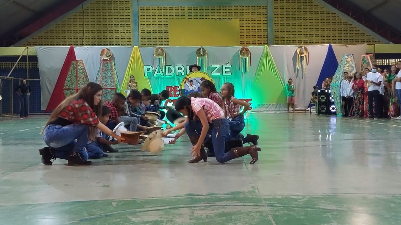 Apresentação Folclórica - Dança do Catira - Região centro-oeste do Brasil
