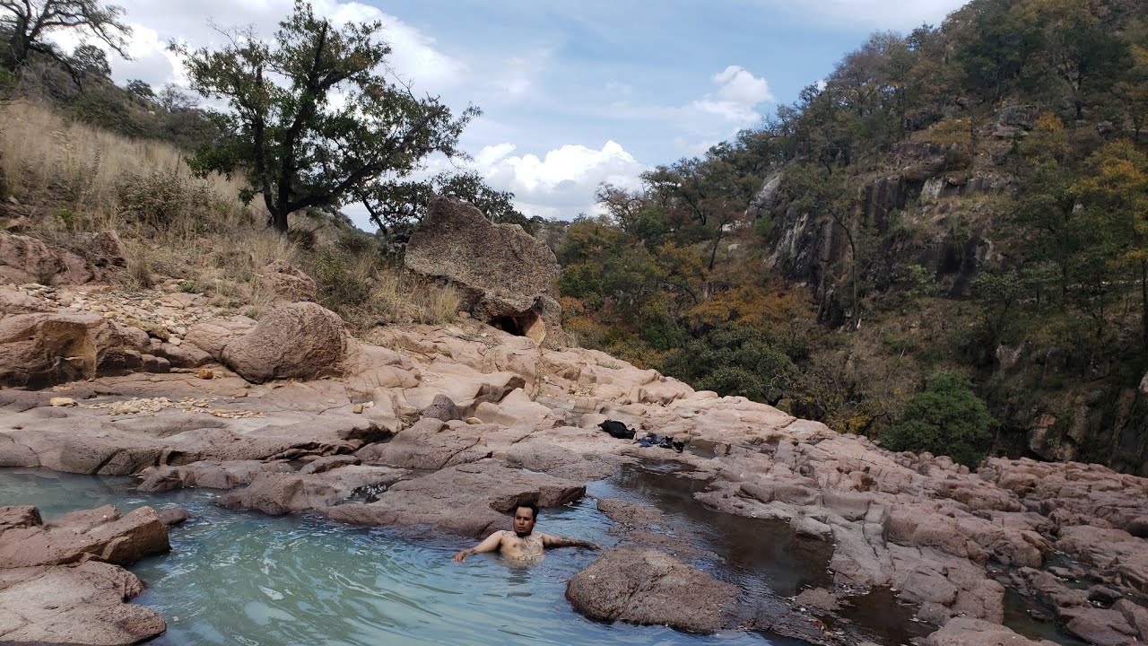 Adventure in The Hills ! Aventura En La Sierra!
