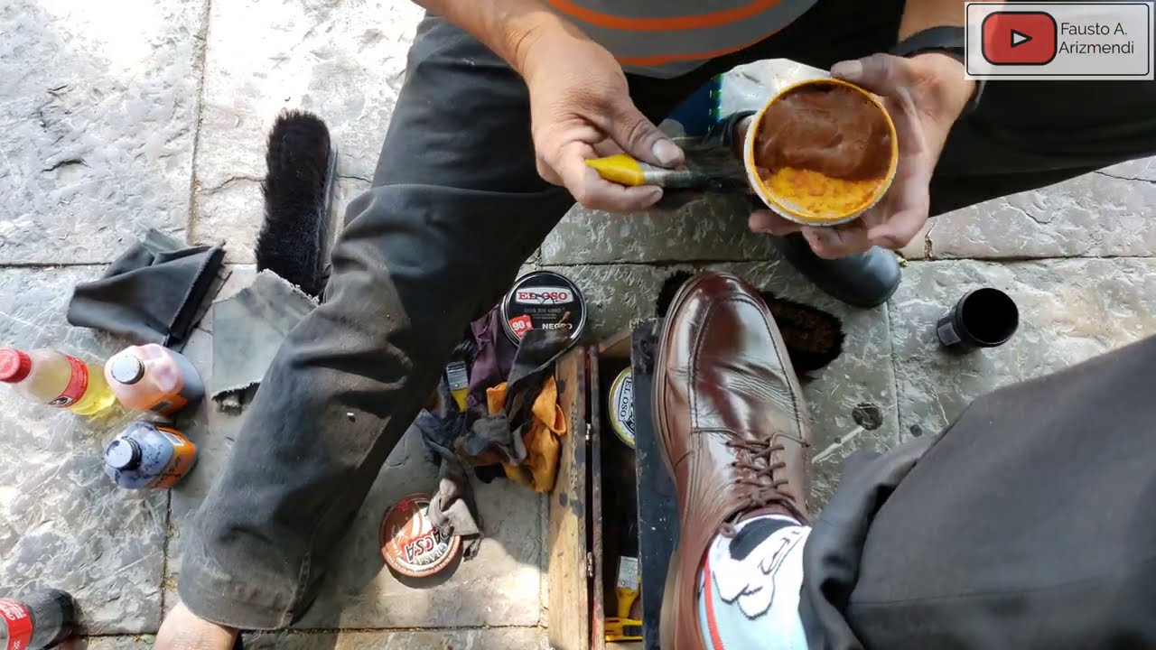 S3E120 чистка коричневой обуви многоязычные подписи #bestshoeshinetechniques#faustoarizmendi #mexico