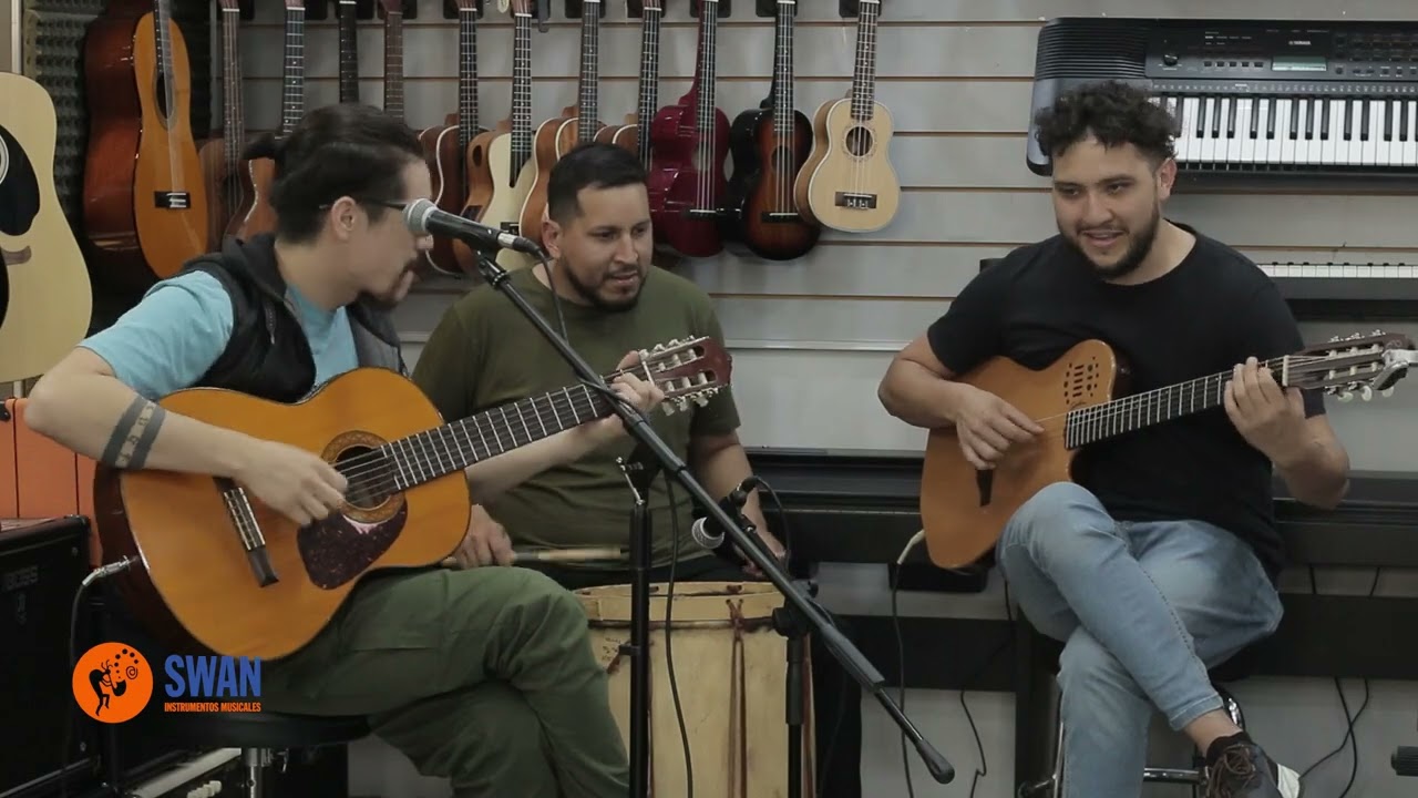 Swan Sessions · Brian Garzon - Bajo la Sombra de un Árbol