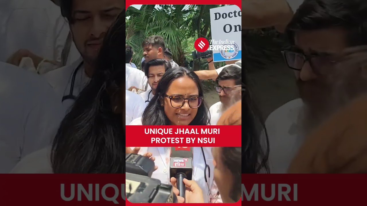 NSUI Stages &lsquo;Jhaal Muri&rsquo; Protest Against NEET-UG Paper Leak