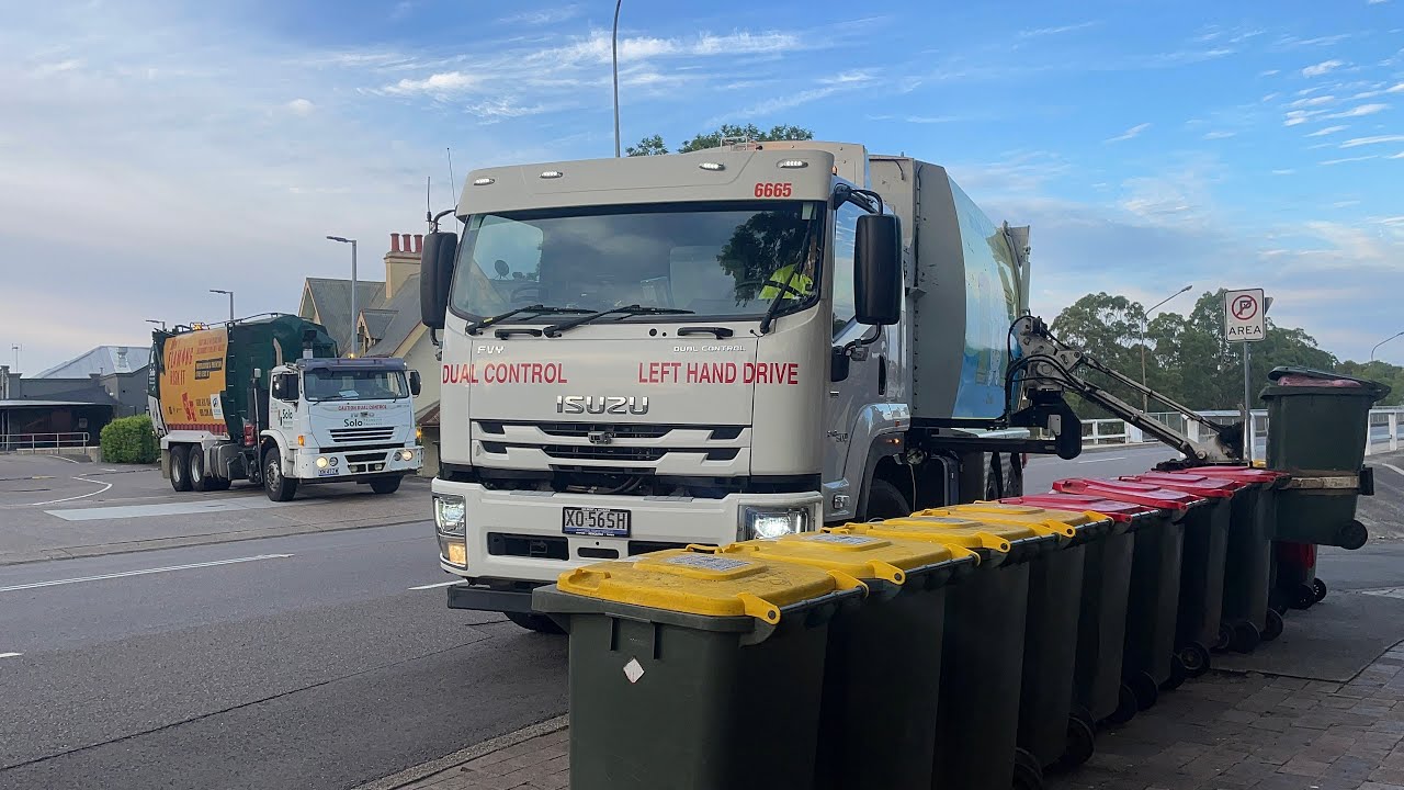 Maitland CBD Garbage - 6665