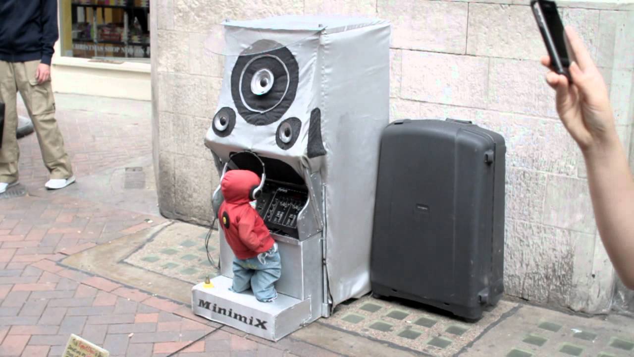 MiniMix Street Performance
