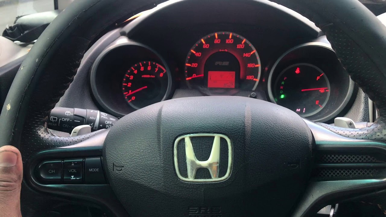 consejos basicos para usar los shift pads o cambios en el volante en una honda fit RS