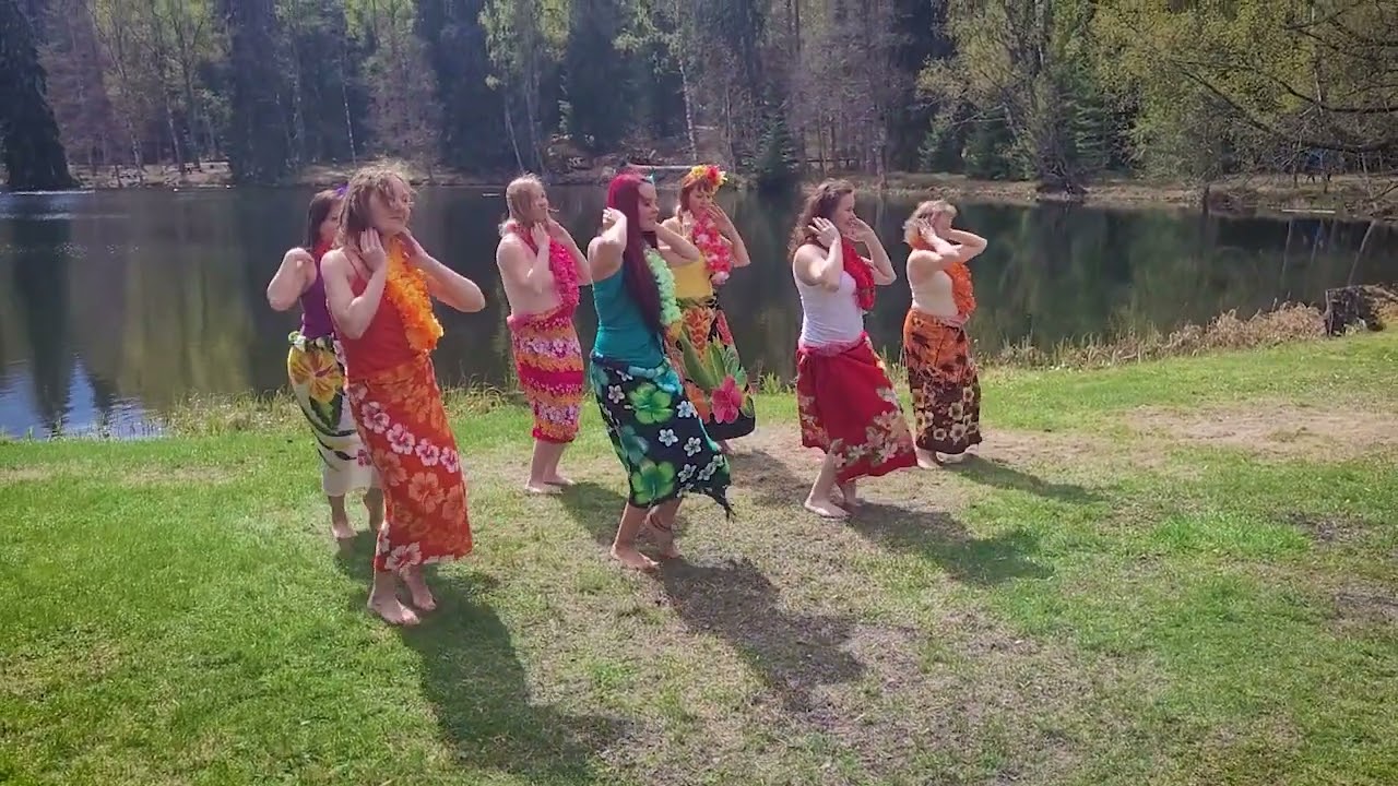 Te Here - tahitian aparima (music by Nonosina, original Edith Piaf, Hymn to love)