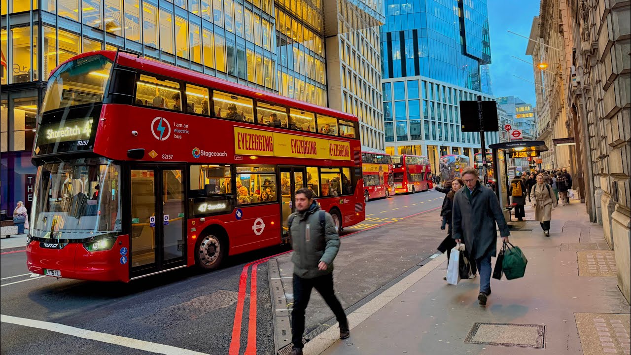 A Day Walking in London | Real Street Life & Classic British Vibes