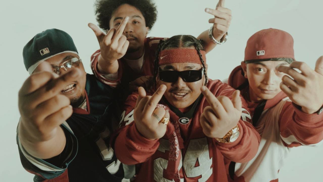 KFM - SEX IN DA CITY ft.( EMIR ,DAVE , CHING & TooStoned ) [Official Music Video]