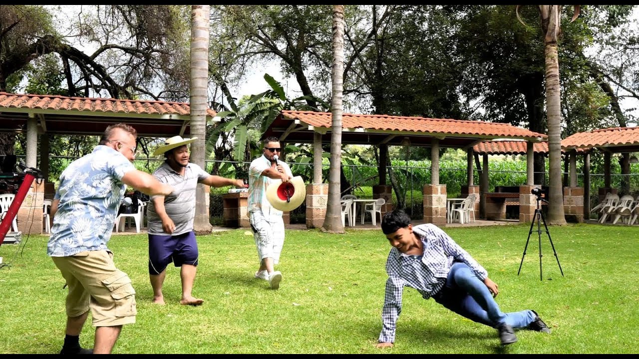 El borrego Cachet&oacute;n - Juan Colorado - La Iguana Grupo Magistrado