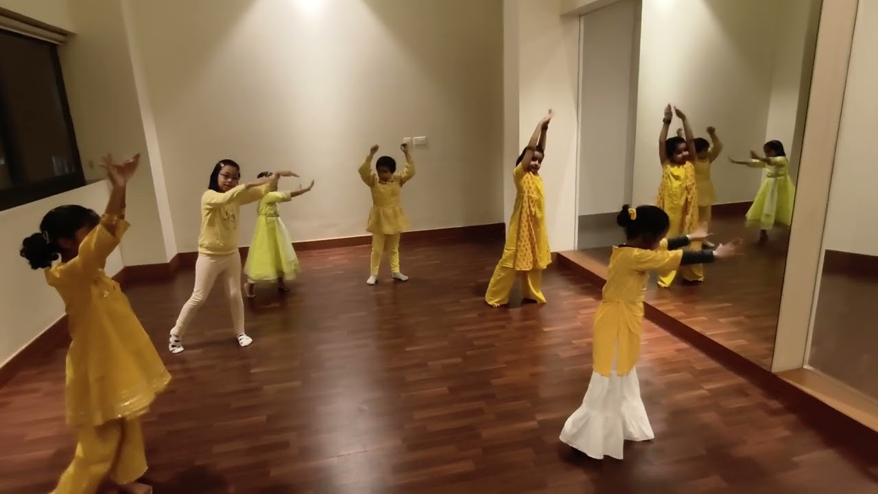 🪷💖🌹 #Saraswati #Vandana //Veena Vadini//  SBC DANCE & MUSIC ACADEMY 🧿