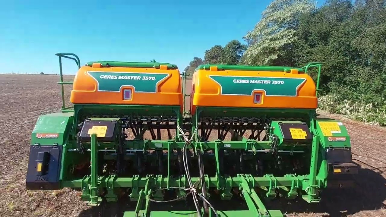 Valmet 128 4x4 puxando semeadora stara 22 linhas(ceres master 3570) semeando trigo.
