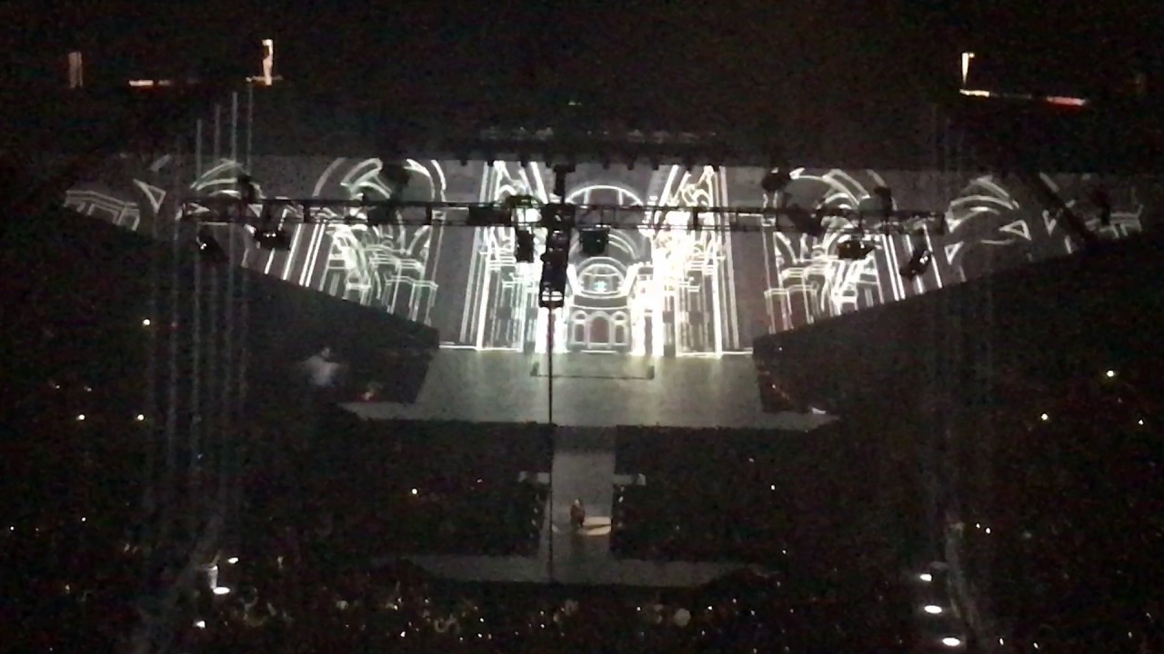Ariana Grande - Let Me Love You feat Lil Wayne ( Dangerous Woman Tour Orlando ) April 15th 2017