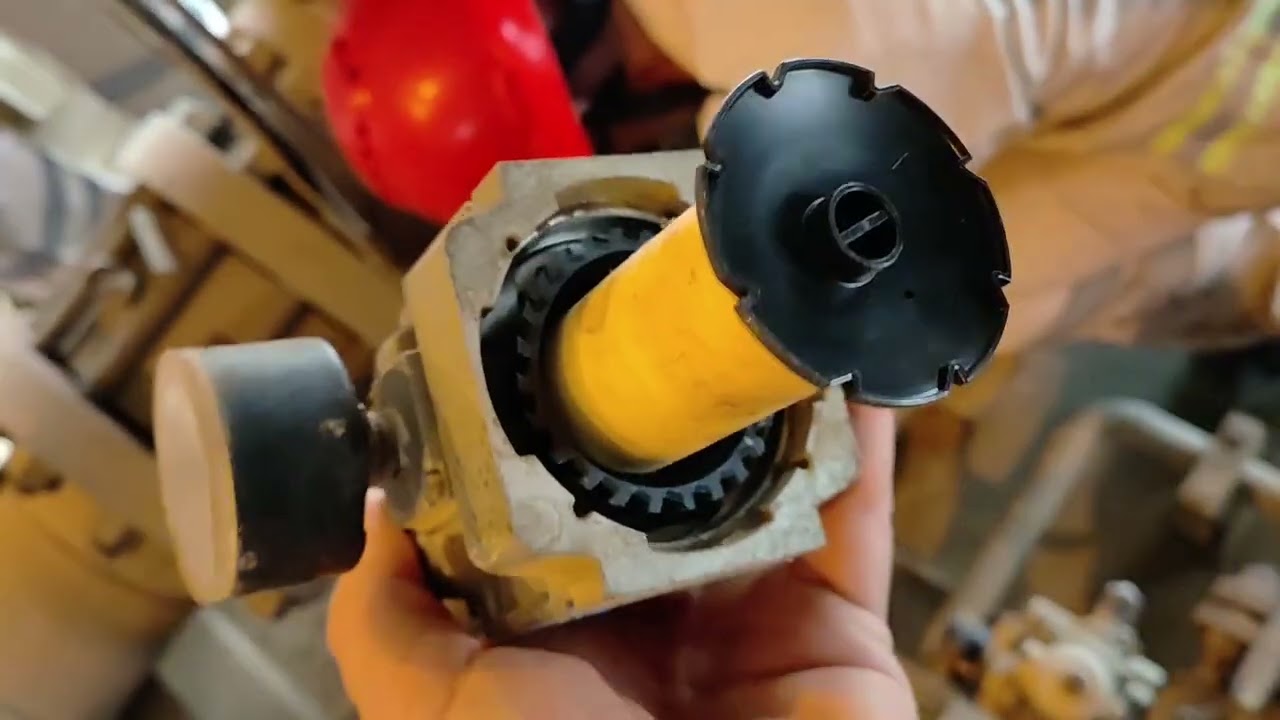 تغيير منظم الضغط بواحد جديد Replace the pressure regulator with a new one