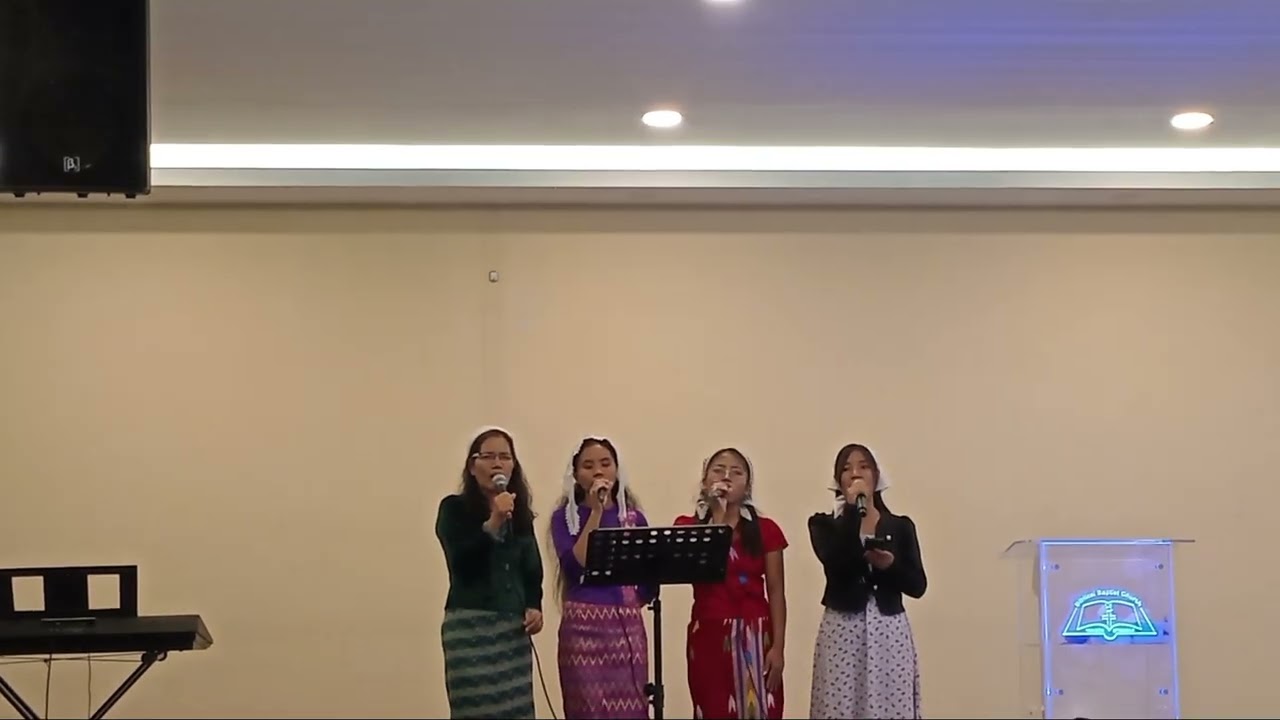 Kum Thak la - Nunnop Laam Bang Paak Ve Ni by Naomi& Friends/January 4, 2026