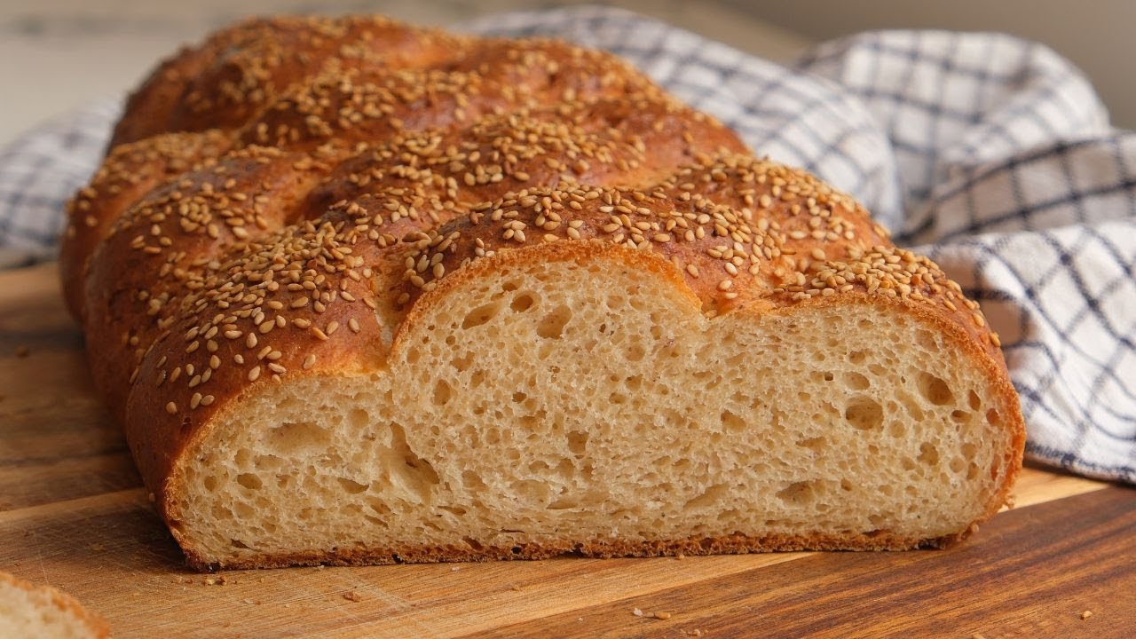 Gluten-Free Challah Bread 🧈🍯🥚 So soft, it pulls apart like magic! 🙌💛🥰