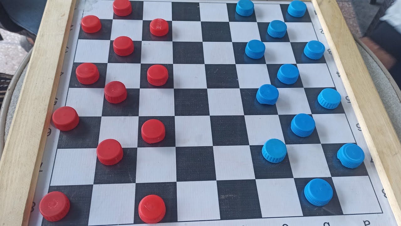عقول كتتحارب قبل الأحجار 🧠♟️مواجهة نارية بلا أخطاءالنهاية صادمة 😱🔥#checkers #الضامة #chess 
