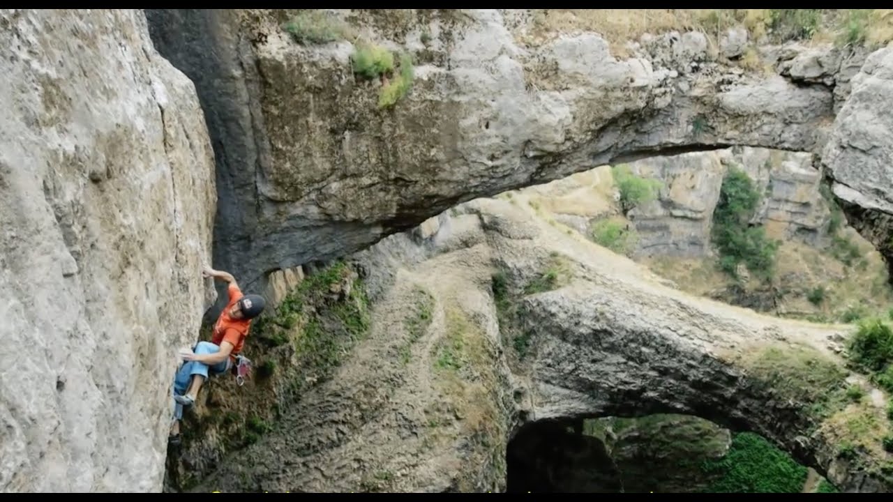 EVASI&Oacute;N TV: DAVID LAMA Y SU ASCENSO A LA CASCADA DE BAATARA