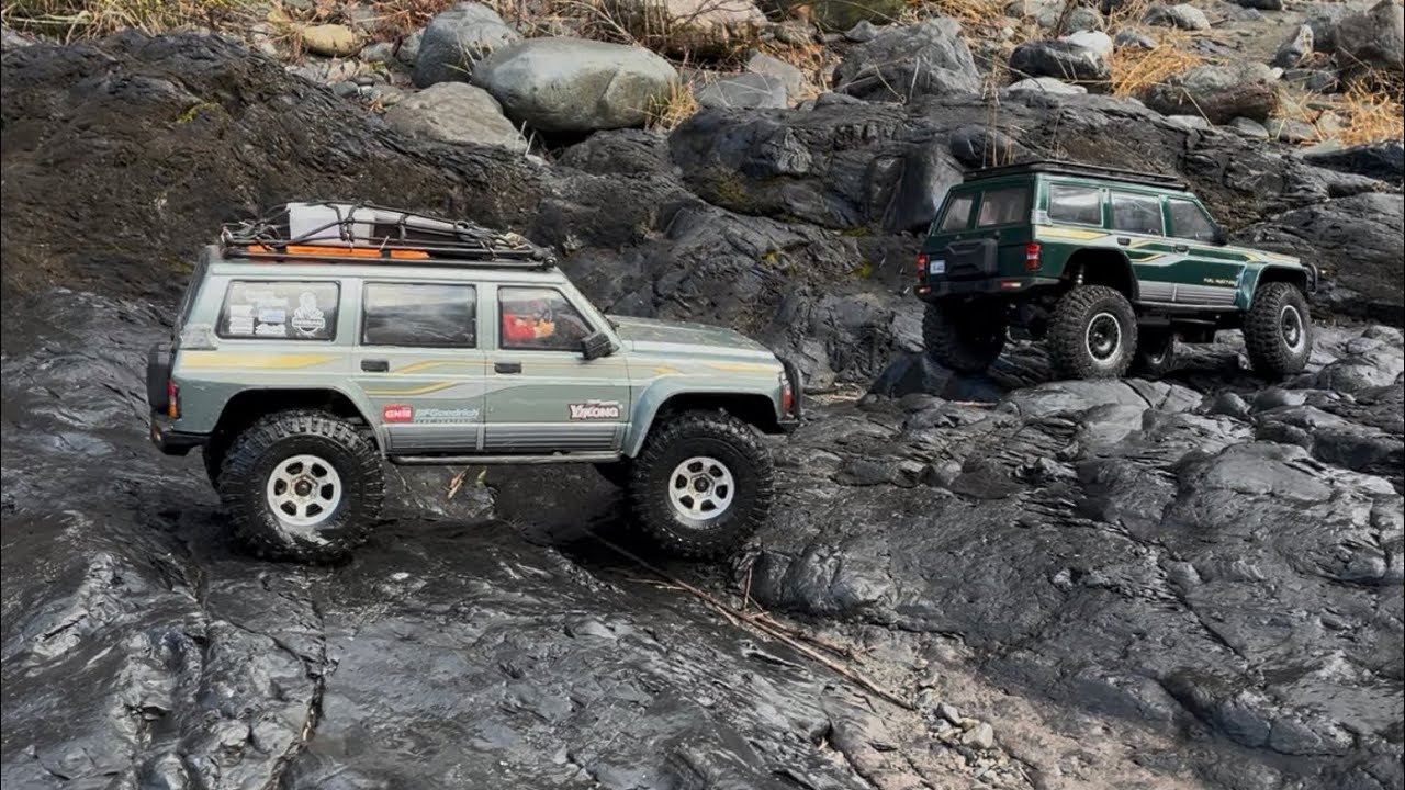 YK4107 NISSAN PATROL Y60 dual crawling on Mitake Rock