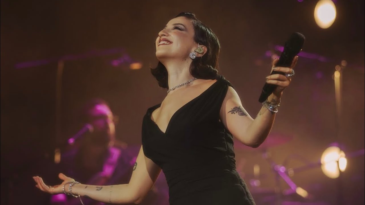 Melike Şahin - Beni Ancak (Live @Bostancı Gösteri Merkezi)