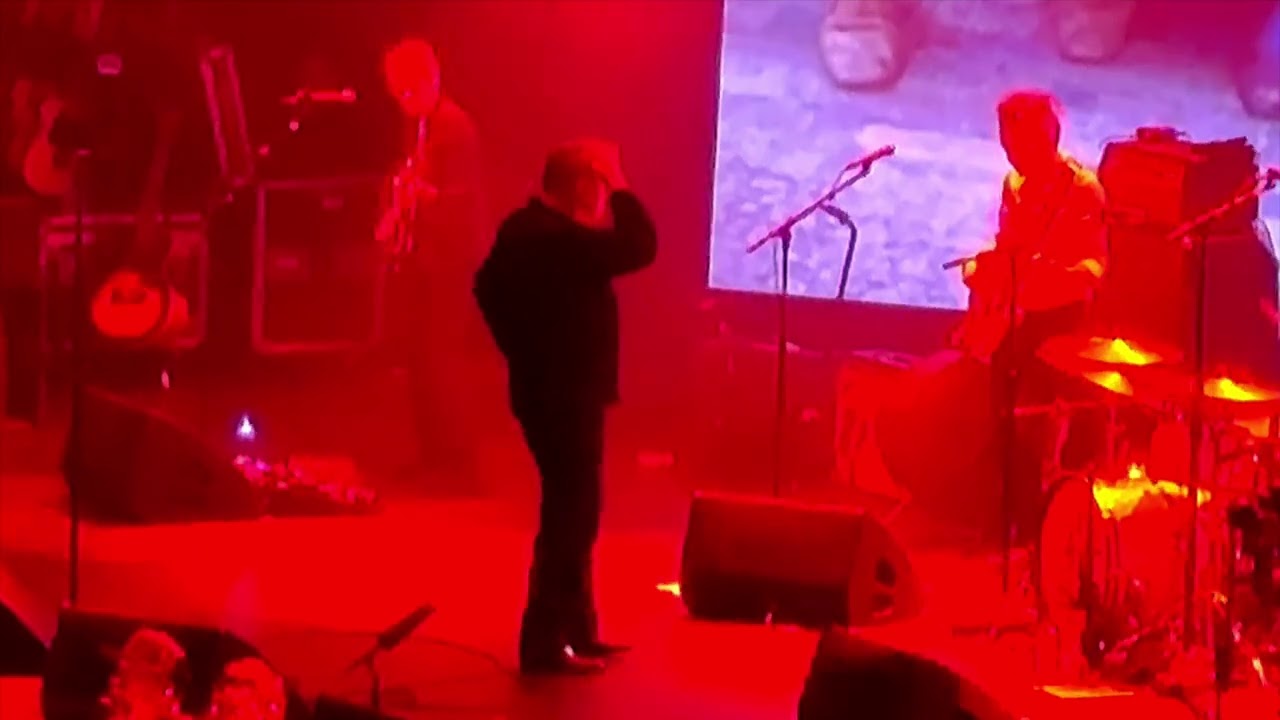 Morrissey - Shoplifters Of The World Unite (December 31, 2024 - Hollywood Palladium)