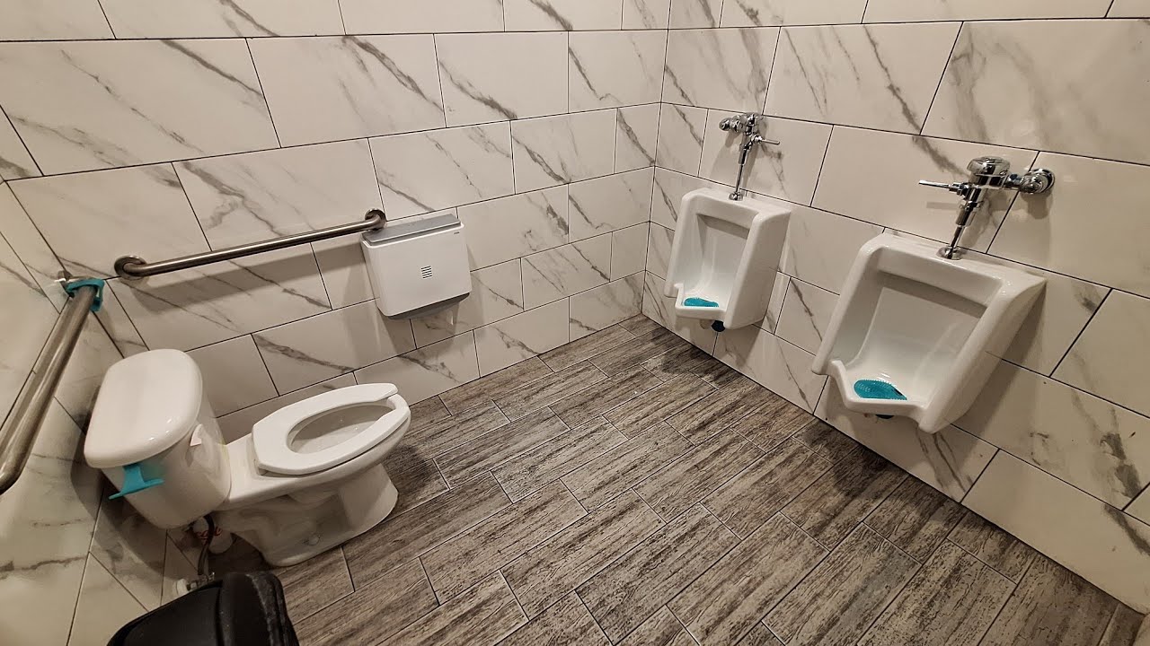 Ocean 13 Men's Restroom