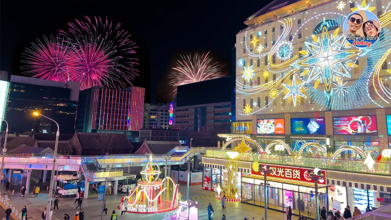 What Happens When You Walk in Beijing's Busiest Streets During Spring Festival?