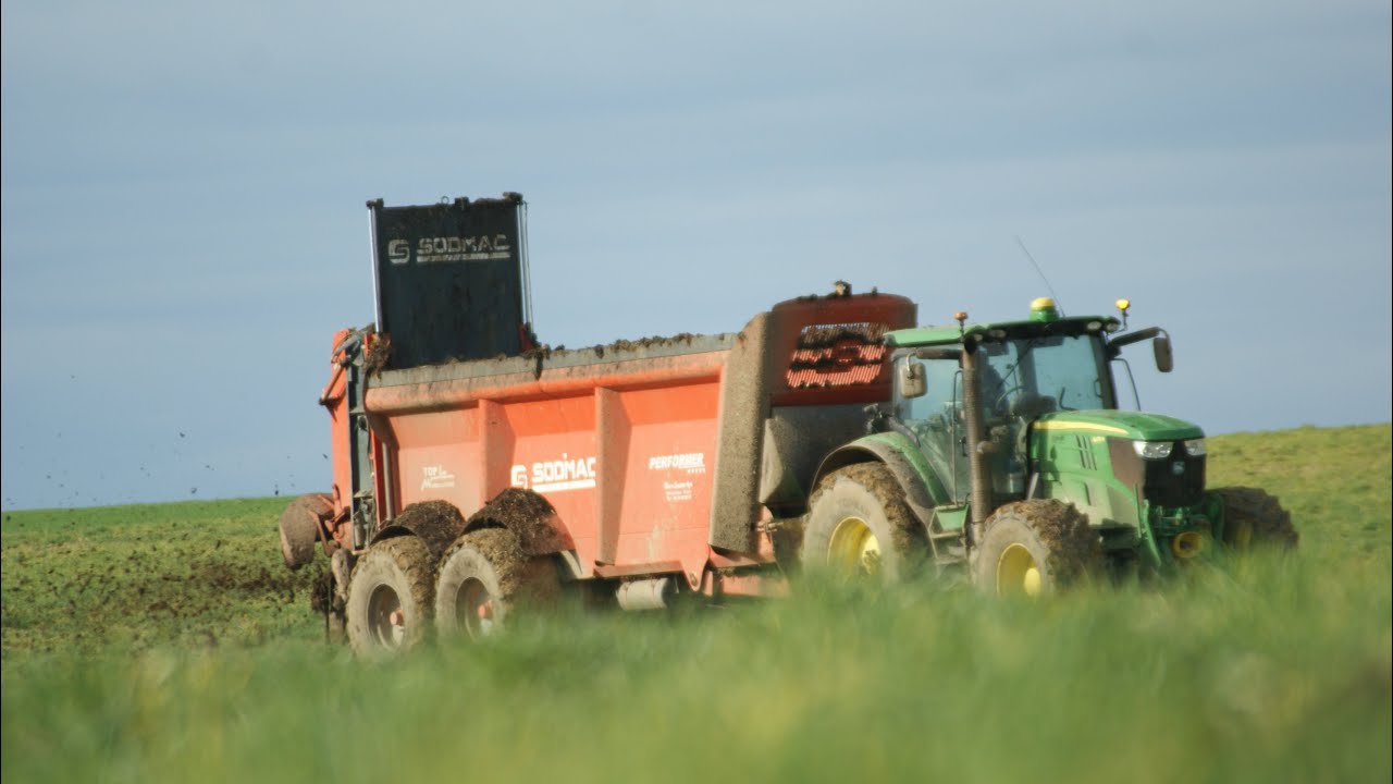 Epandage de fumier avec un Sodimac ! (6210r + Massey Ferguson TH.7038)