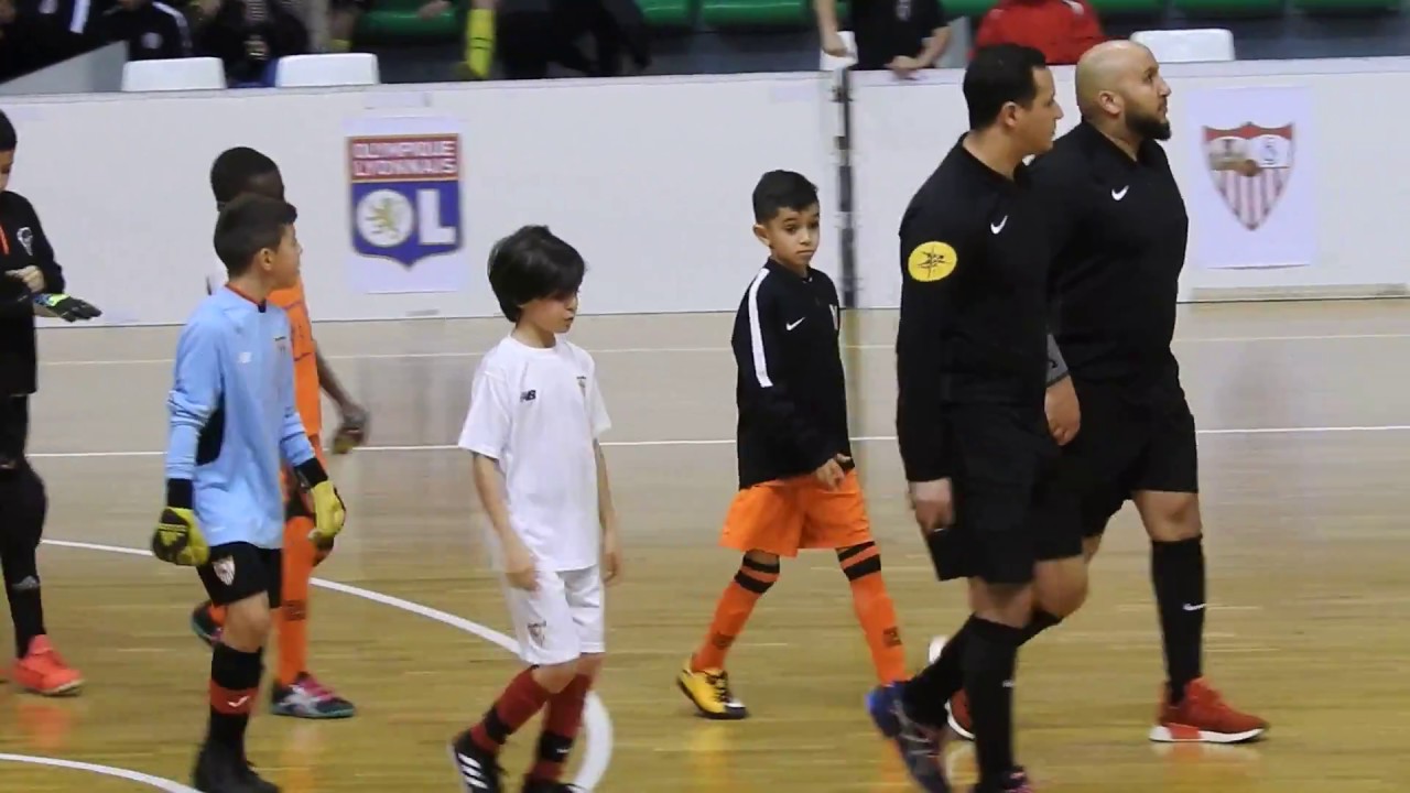 FC Seville - FC Solitaires (Paris) 1/2 Finale International Futsal Cup U10 -