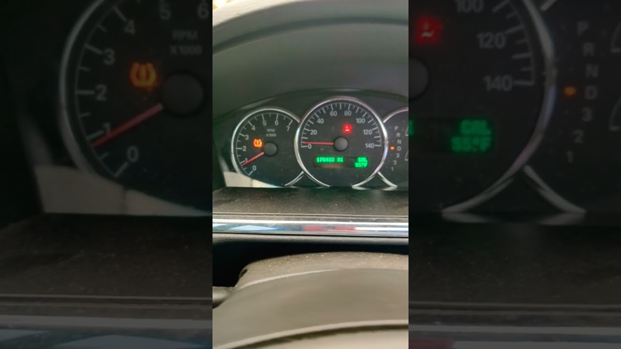 ABS LIGHTS/TRACTION CONTROL AND BRAKE LIGHT..... #fixit #diyrepair #repair #carrepair #wheelbearing