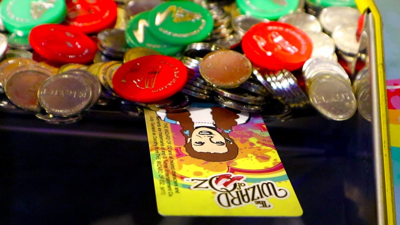 Wizard of Oz Coin Pusher - Let's Win Cards!