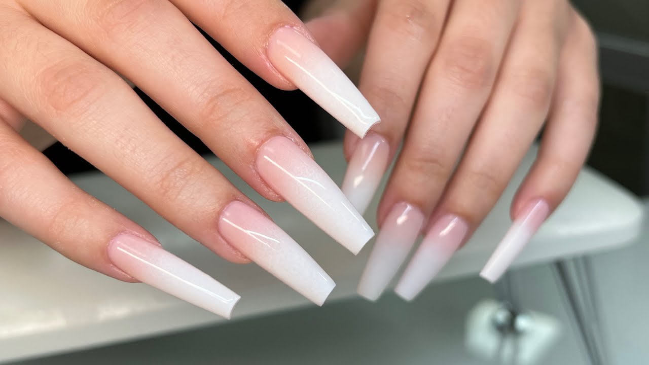 Nude & White Ombré | Gel-X Nails