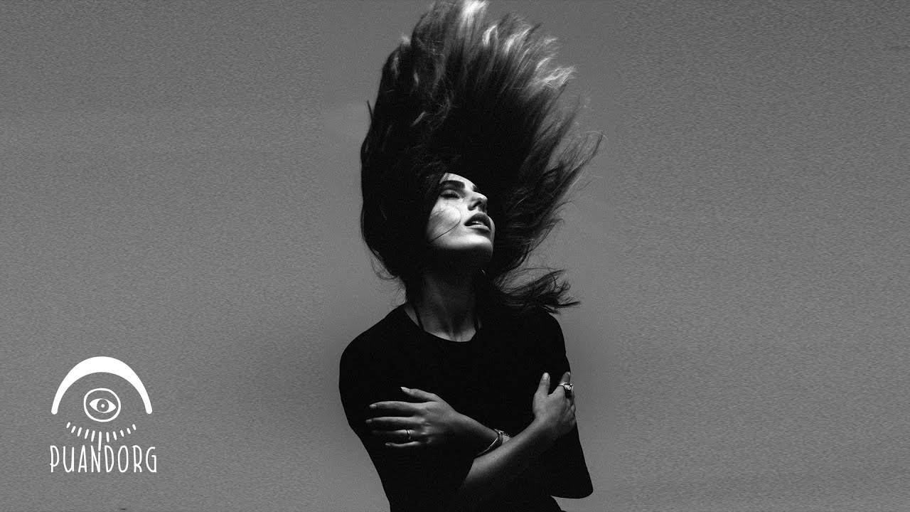 HAZAL BURKANKULU - UZAK