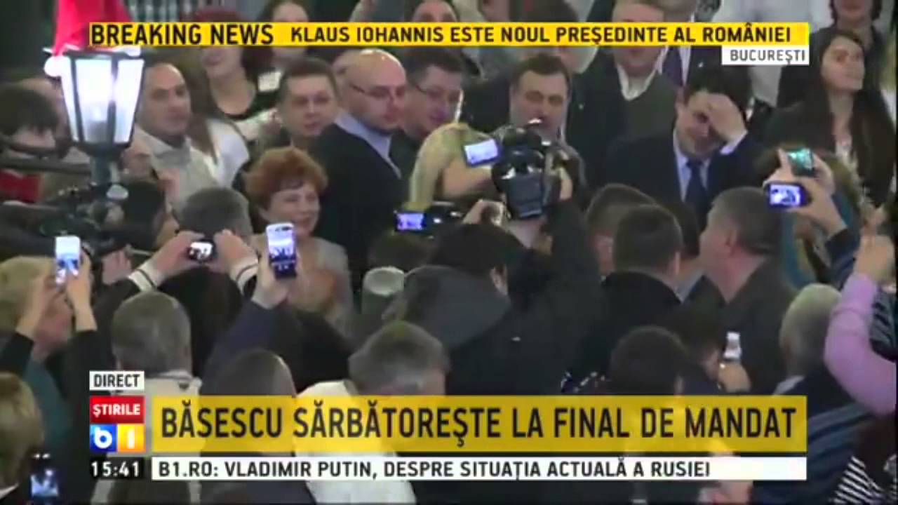 Traian Basescu, la restaurant dupa incheierea mandatului