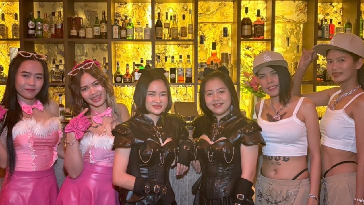 Oasis Cocktail Lounge Pattaya Live Stream on Cheersly.app #pattaya #livestream #cheersly