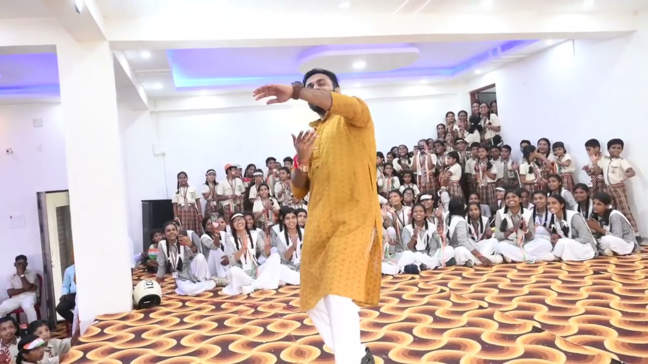 SG PUBLIC SCHOOL MAHARAJGANJ #DANCE #AARMAN #AUSH #MITHAYEE LAL CHANDRABHANGUPT
