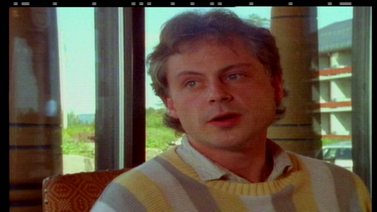 Thrillmaker - a chat with Roald Dahl