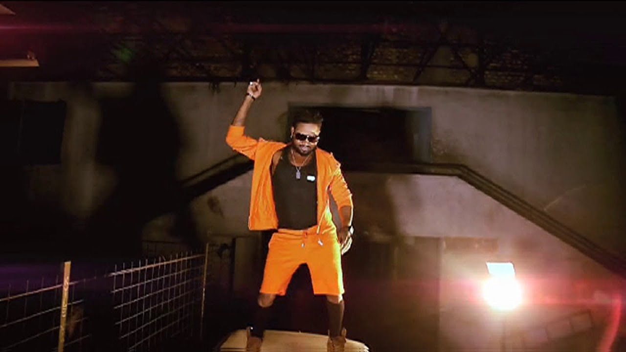 Ferre Gola - Dérangement (Clip officiel)