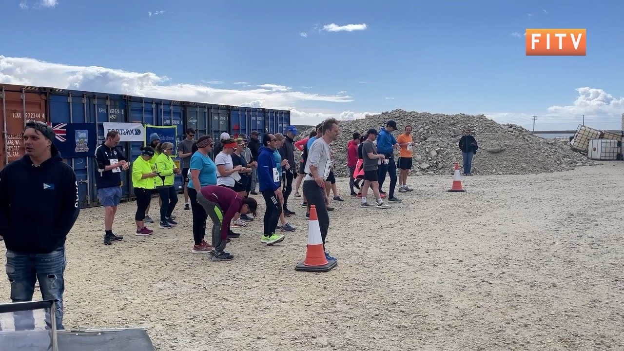 Жители Фолклендских островов готовятся к ультрамарафону Backyard Ultra Marathon 2026 года.