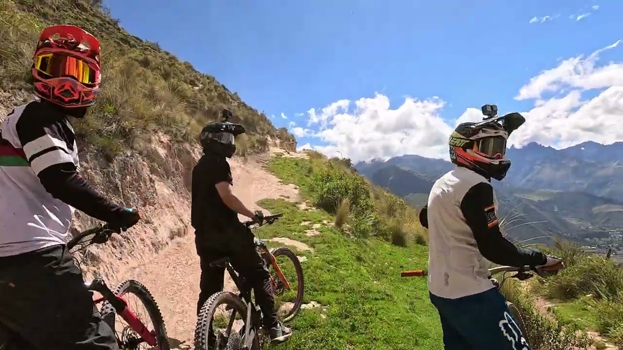 Perú, hermoso sendero MTB Downhill de Racchi, entre Cusco y Ollantaytambo
