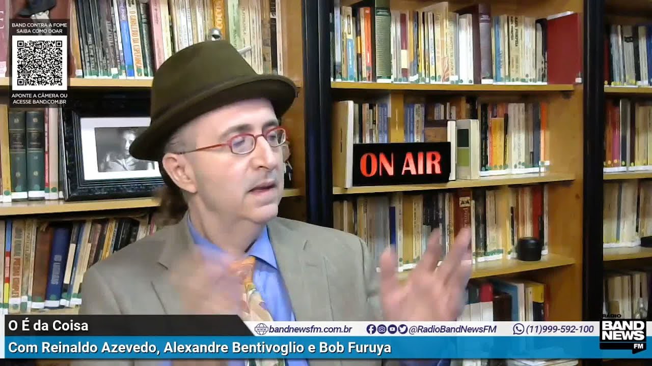 Reinaldo Azevedo: Carluxo confunde LGPD com LGBT e baba homofobia. Chamem de volta o Leo Índio!