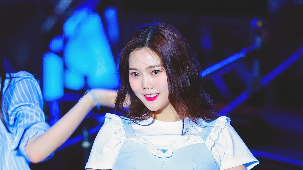 230405 오마이걸 효정 (HyoJung) Full Cam - Dun Dun Dance, Dolphin - 부산 영화의 전당 [직캠 / FANCAM] [4K 60p]
