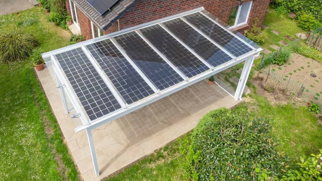 Maderos Terrassendach mit Photovoltaik