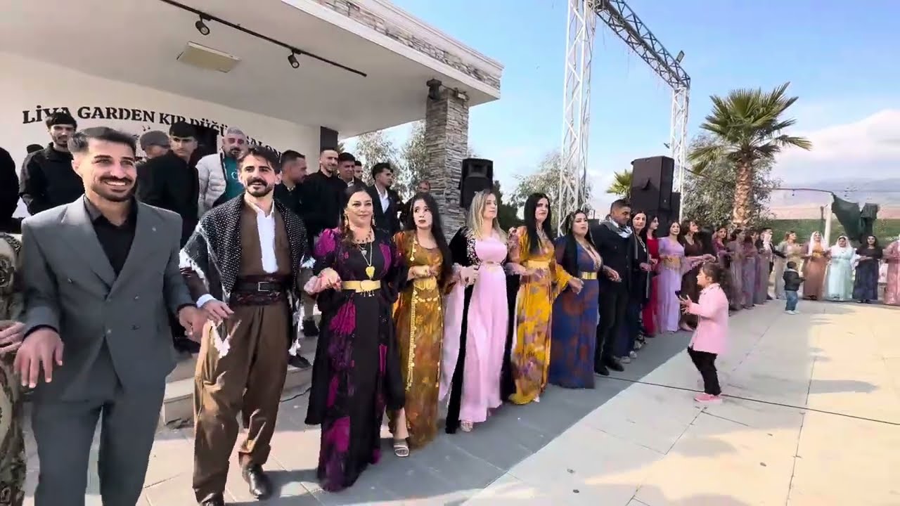 Doğan Özdemir Miting Gibi Düğünü ( Grup Nihat Silopi) xınısi Aşireti ) Özdemir Ailesi